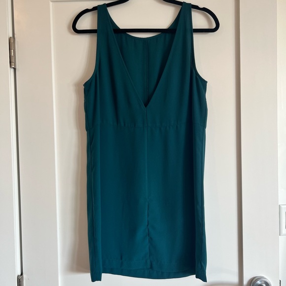 Tildon Dress - Picture 2 of 3